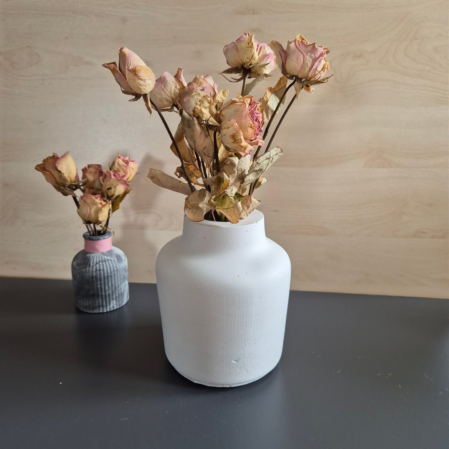 Vase XXL aus weißer Gießkeramik für Trockenblumen - wunderbarer Hingucker - 16cm hoch