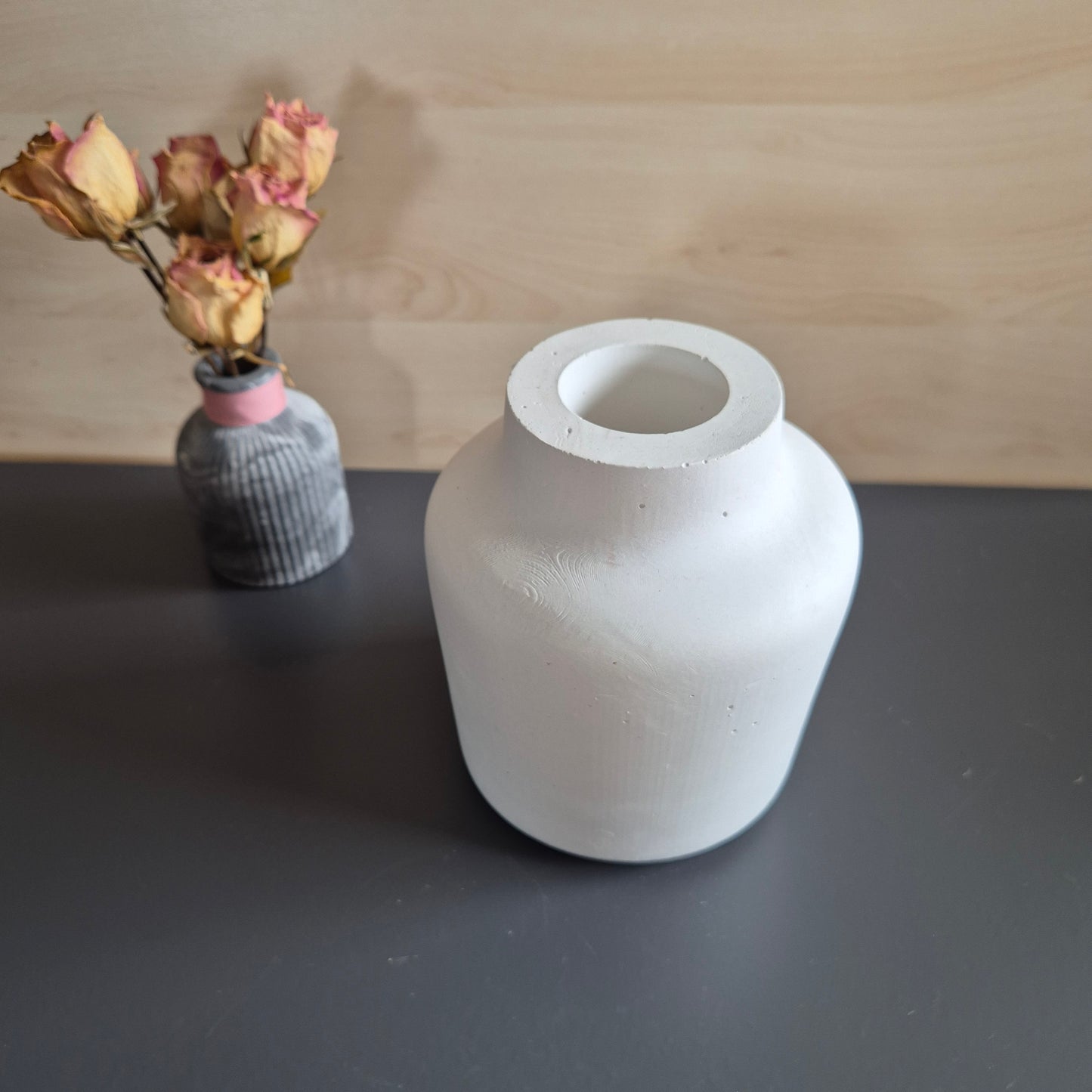 Vase XXL aus weißer Gießkeramik für Trockenblumen - wunderbarer Hingucker - 16cm hoch